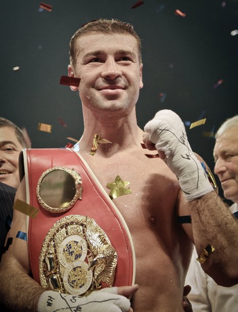 Lucian Bute, încă un KO ca-n filme!